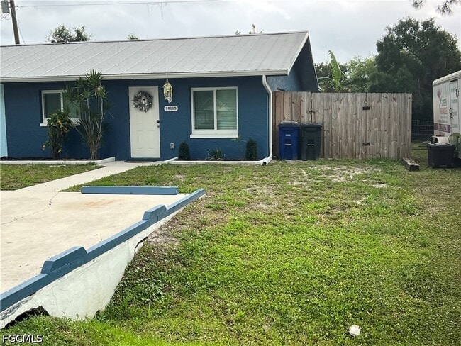 Photo - 19113-19115 Holly Rd