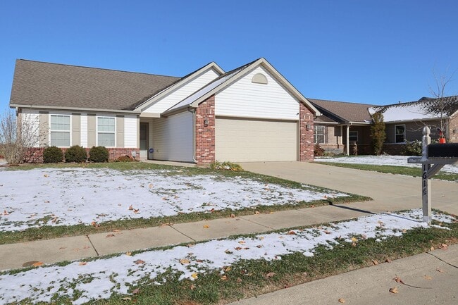 Building Photo - Room Share Rental: Spacious 2 Bedroom / 2 ...