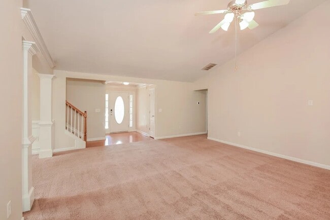 Photo - 1320 Martins Down Dr SE