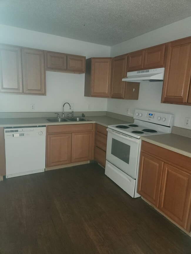 Cute and Cozy 2 Bedroom 1.5 Bath West Colu... - Cute and Cozy 2 Bedroom 1.5 Bath West Colu... Townhome