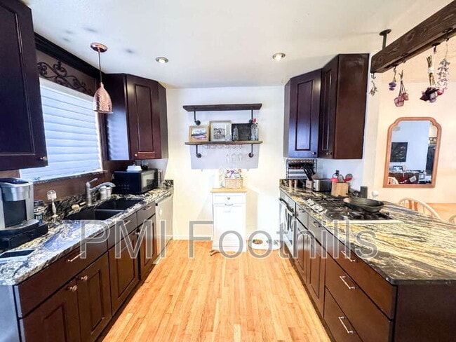 Photo - 171 Holman Way