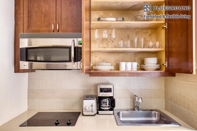 488 7th Ave Unit SI FL5-ID232
