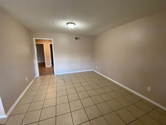 Photo - 1315/1317 Halcomb Ln. Unidad 1317 Halcomb Ln.