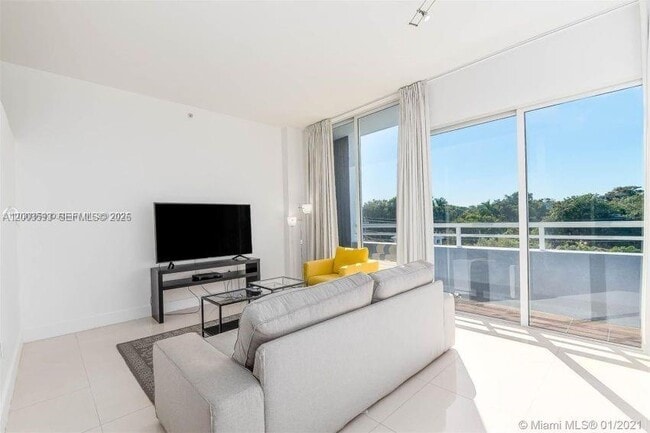 Photo - 3250 Grand Ave Unit 407