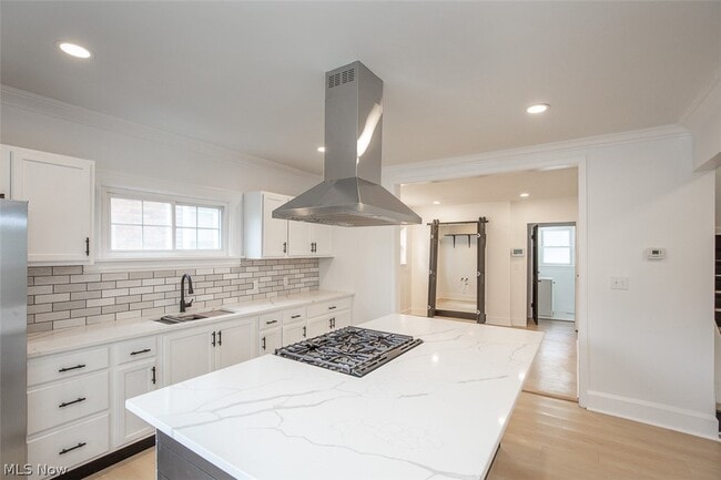 Photo - 3244 Redwood Rd