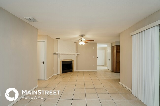 3031 Dillman Dr