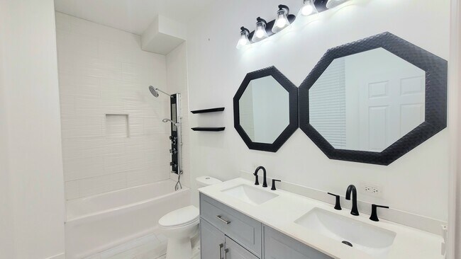 Photo - 6349 S Drexel Ave Unit 1