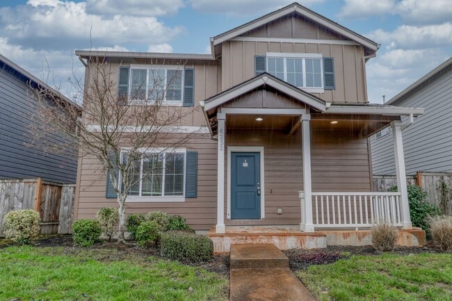 Building Photo - Spacious 4br/2.5ba house with garage in well maintained neighborhood