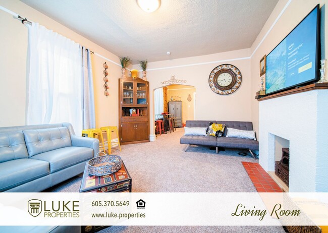 Photo - 803 1/2 S Main Ave-