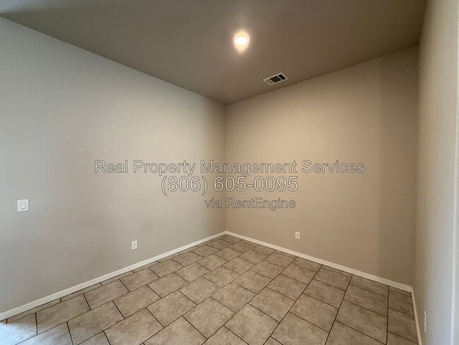 Photo - 2709 Wausau Ave