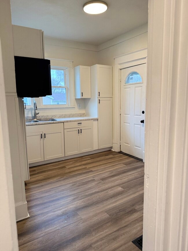 Photo - 1223 Calumet Ave