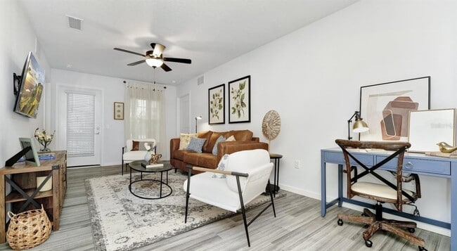 Photo - 2500 Conserve Cir Unidad Magnolia