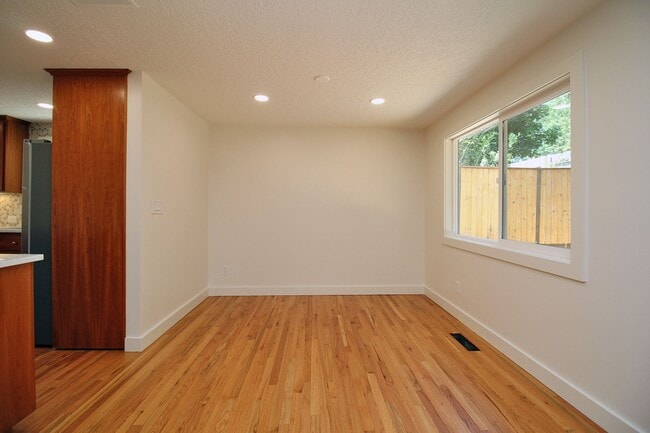 Photo - 14155 SW Red Haven Dr