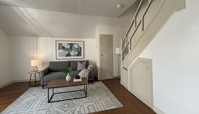 Photo - 14 Tappan Ave Unidad 2R