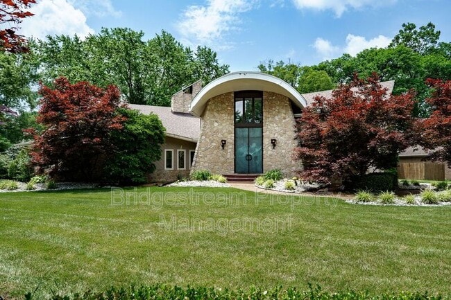 Photo - 1382 Hickoryview Ct House