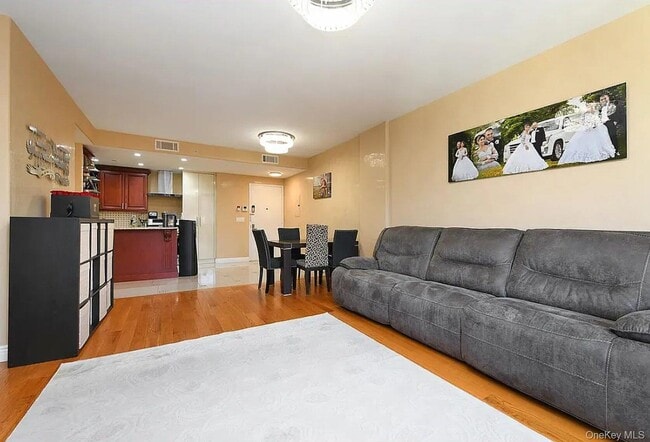 Photo - 63-36 99th St Unit 5E