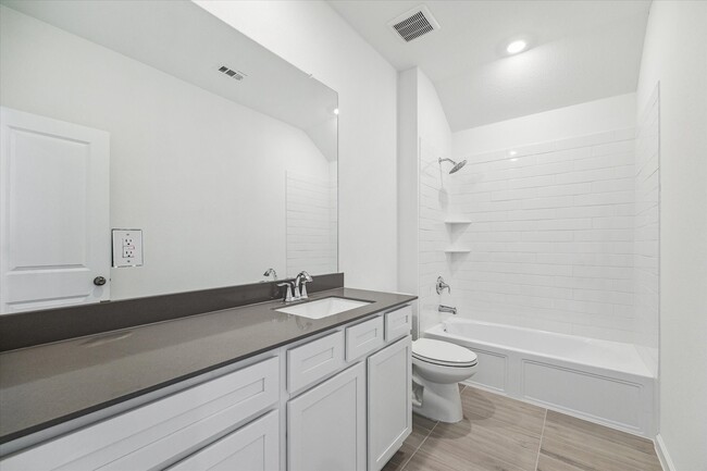 Photo - 5518 Amber Brook Ln