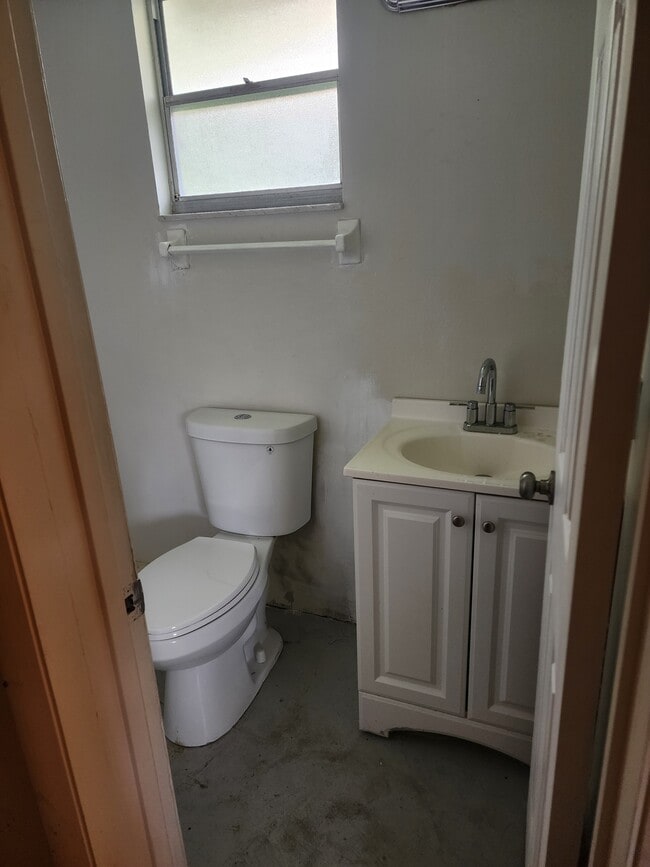 Building Photo - 7345 20th St Rental