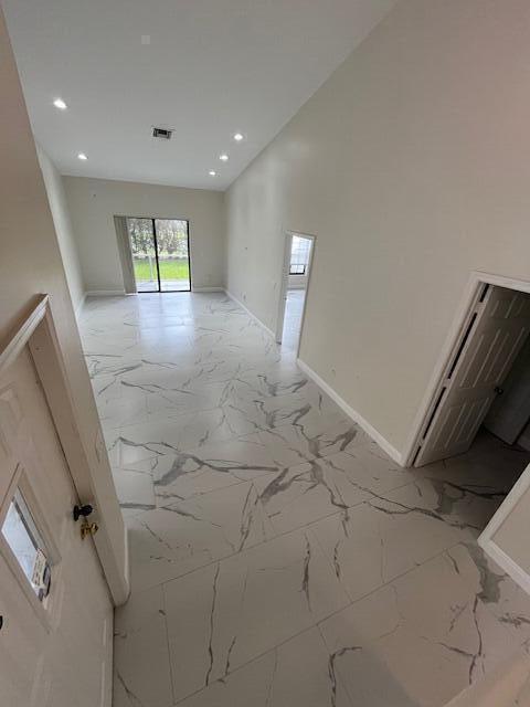 13501 Fountain View Blvd