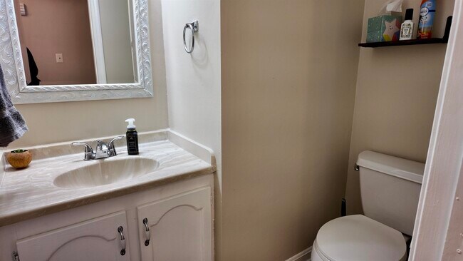 Photo - 86 Pendleton Ln