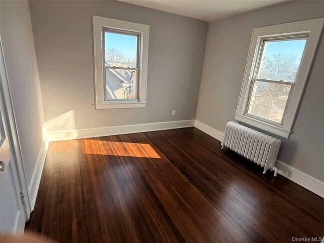 Photo - 10 Irenhyl Ave