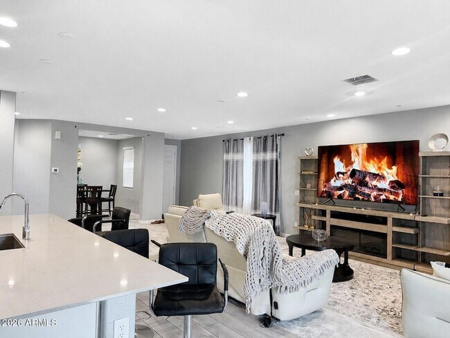 Photo - 9444 W Roma Ave