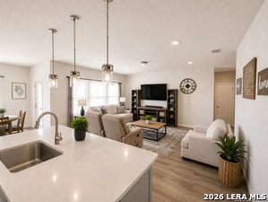 Photo - 6738 Shiraz Wy