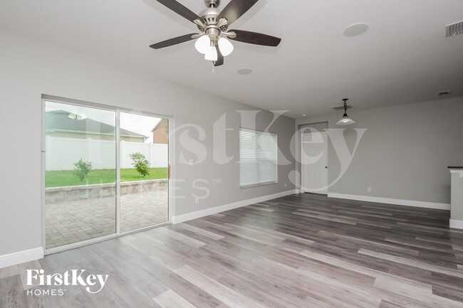Photo - 347 Iron Wood Dr
