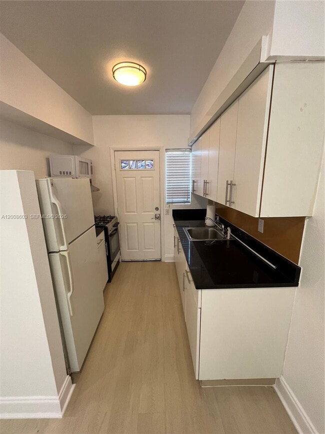 Photo - 8080 Tatum Waterway Dr Unit 3