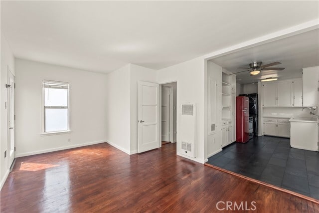 Photo - 425 Venice Way