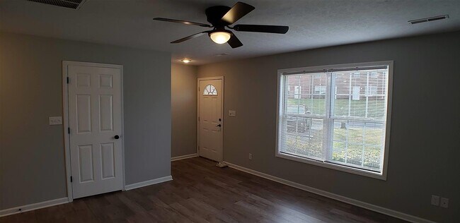 Photo - 3871 Banyan Dr