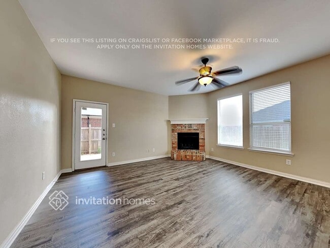 Photo - 10804 Middleglen Rd
