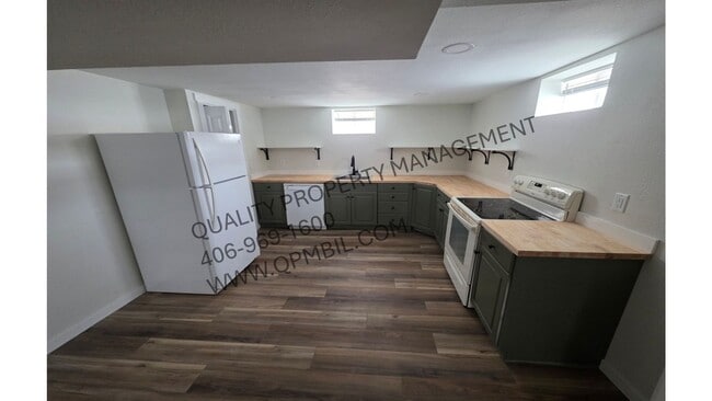 Building Photo - 1202 Harvard Ave Unit 1202 1/2 HARVARD