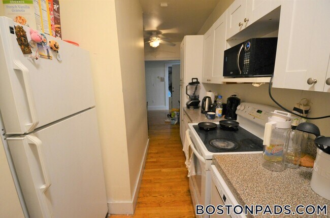 Photo - 35 Brookline St Unidad 10