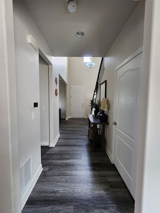 Photo - Long Realty & Property Management - 5 bedroom Stunning Home with Full Finished Basement