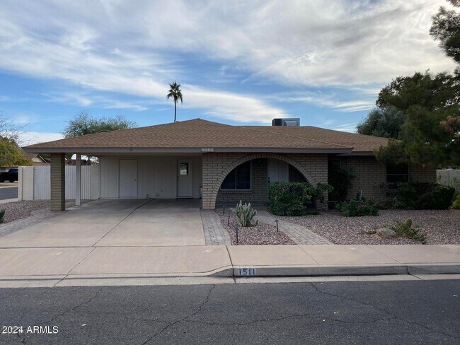 Building Photo - 1511 W Keating Ave Rental