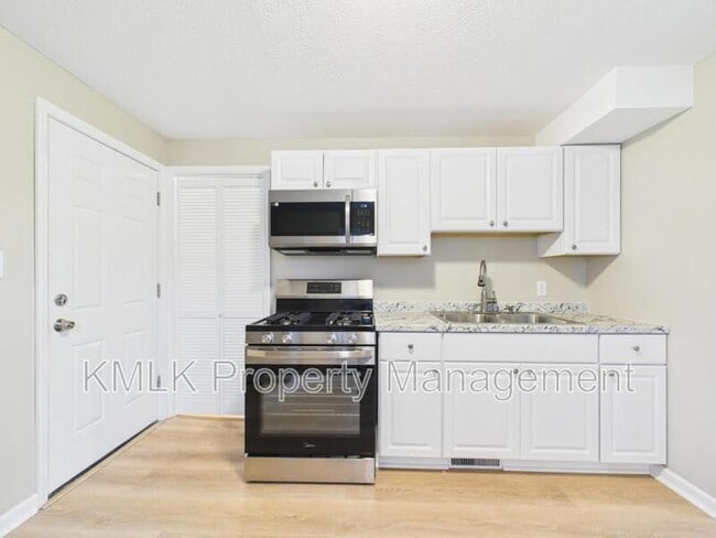 Photo - 9042 Maple Grove Rd