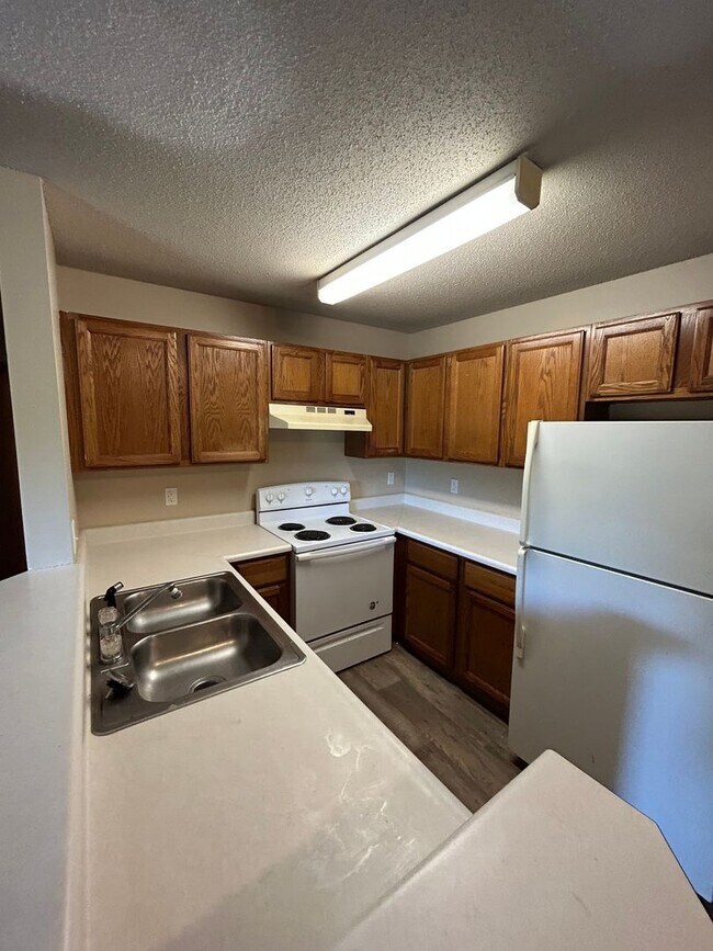 Photo - 1201 E Bell Avenue