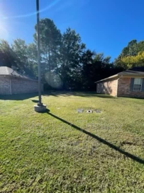 Photo - 278 N Pecan St