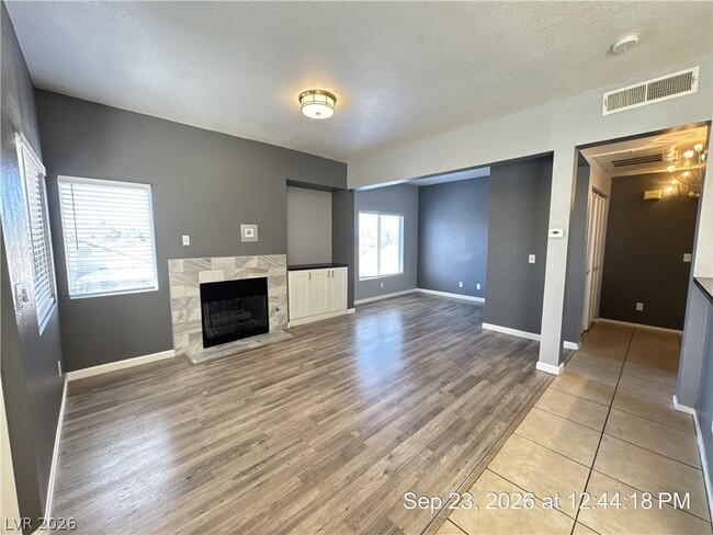 Photo - 251 S Green Valley Pkwy Unit 4722