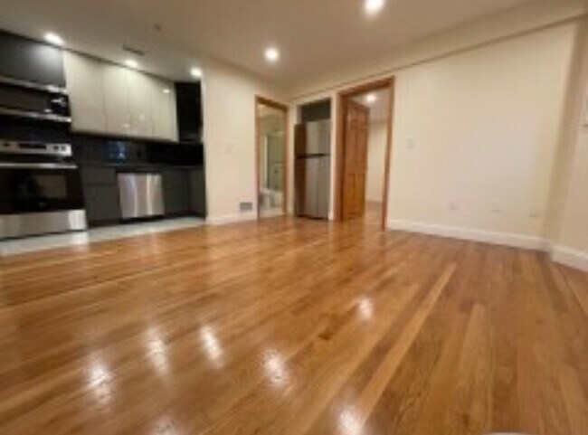 Photo - 1801 Beacon St