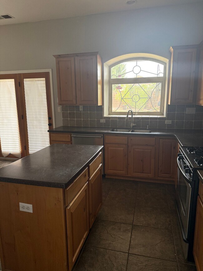 Photo - 4852 Petra Pointe Cir NW