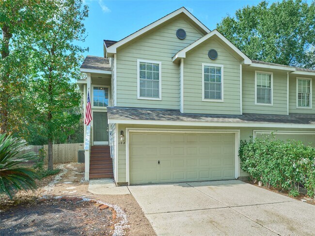 Photo - 102 N Walden Elms Cir