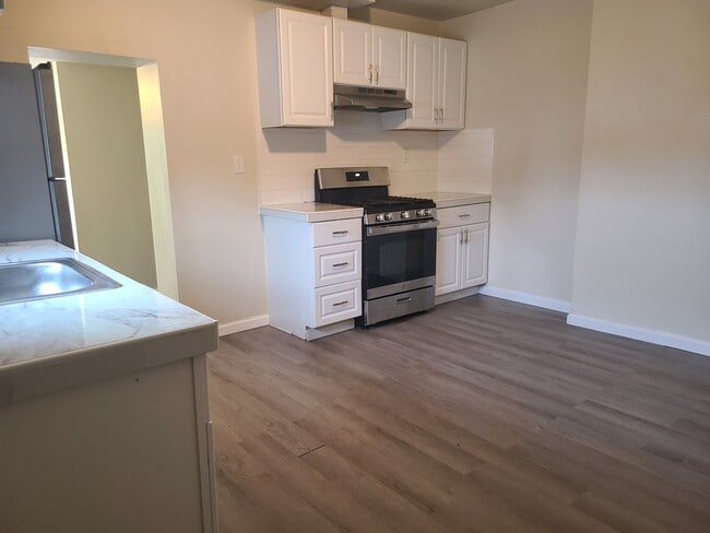 Photo - 31 Upland Ave