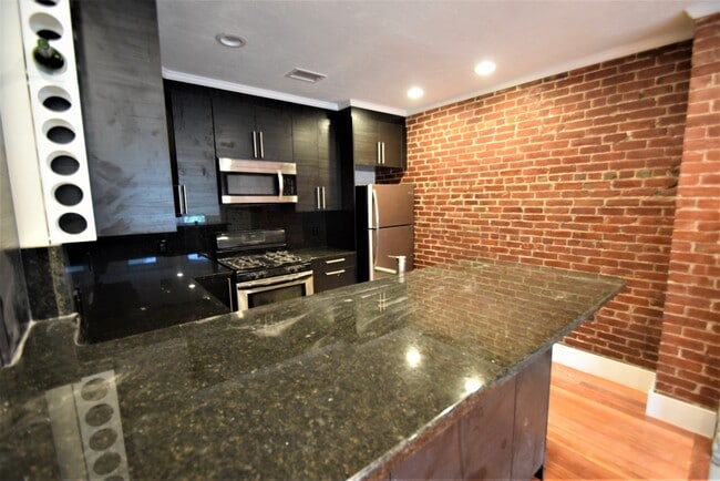 Photo - 1614 Beacon St