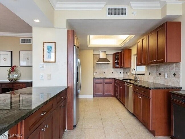 Photo - 4031 Gulf Shore Blvd N Unit 13C