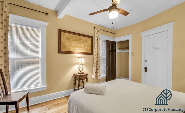 Photo - Furnished 1-Bedroom Apartment on Glendale Pl Unit 1