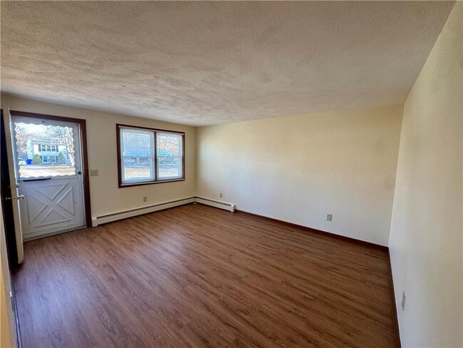 Photo - 135 Rounds Ave