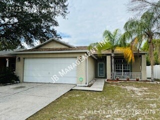 Beautiful 3/2 bath Pool home! - Beautiful 3/2 bath Pool home!