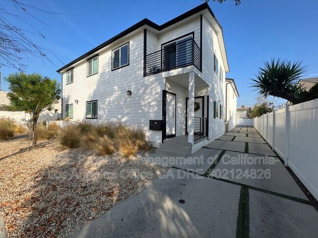 Photo - 6734 Irvine Ave